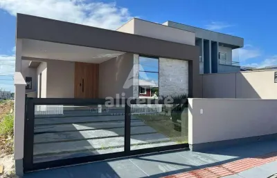 Casa de excelente padrão ,proximo a br - 101 - palhoça