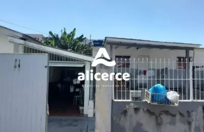 Casa à venda com 4 quartos , 140m² em forquilhinha são josé