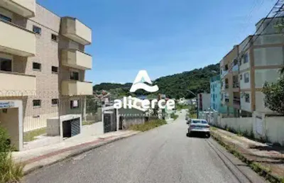 Apartamento à venda com 2 quartos , 54,12m² em forquilhinha são josé