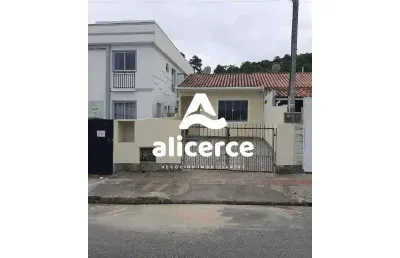 Casa à venda com 2 quartos , 56m² em forquilhas são josé