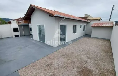 Casa à venda com 2 quartos , 50m² em forquilhas são josé