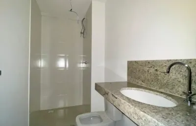 Excelente apto 2 quartos no centro com área de lazer completa.