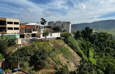 Terreno à venda na Rua Onofre Oliveira Salles, Santa Maria, Juiz de Fora