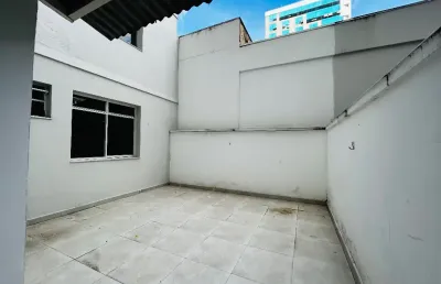 Excelente apto garden no centro 3 quartos amplos 2 áreas externas.