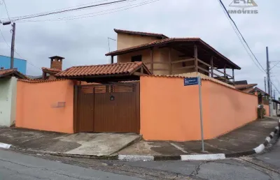 Casa com 2 dormitórios à venda, 200 m² por r$ 850.000 - jordanópolis - arujá/sp