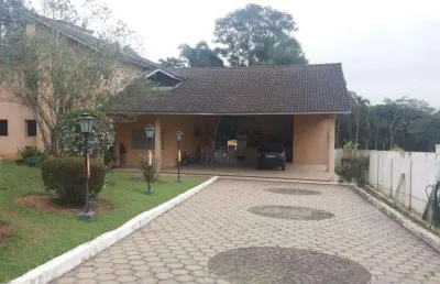 Chácara com 3 dormitórios à venda, 50000 m² por r$ 2.000.000 - penhinha - arujá/sp