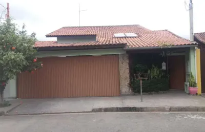 Casa com 4 dormitórios à venda, 220 m² por r$ 960.000,00 - center ville - arujá/sp