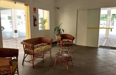 Apartamento à venda no centro de boituva-sp: 2 quartos, 1 suíte, 1 sala, 2 banheiros, 2 vagas - 74,00m² de área.