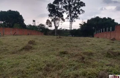 Vendo terreno com 865,00 m² de área em localização privilegiada!