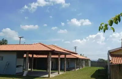 Chácara , casa com 03 quartos e espaço gourmet em boituva/sp