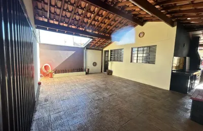 Casa com 3 quartos à venda na Rua Professor João Ferreira Neto, 701, Jardim Residencial Guimarães, Limeira