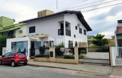 Casa com 4 quartos à venda no souza cruz, brusque , 240 m2 por r$ 1.290.000