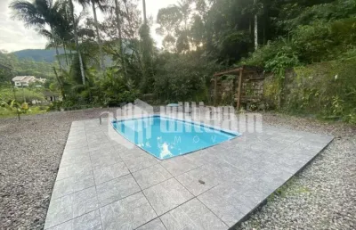 Casa com 3 quartos à venda no aymoré, guabiruba , 215 m2 por r$ 689.000