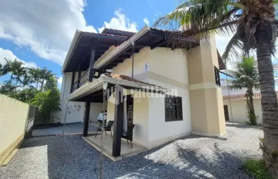 Casa com 3 quartos à venda no limeira baixa, brusque  por r$ 820.000