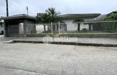 Casa com 3 quartos à venda no santa rita, brusque  por r$ 1.272.000