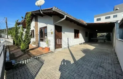Casa com 3 quartos à venda no dom joaquim, brusque , 148 m2 por r$ 629.000