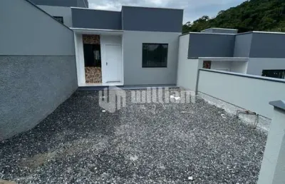 Casa com 3 quartos à venda no primeiro de maio, brusque , 63 m2 por r$ 399.000
