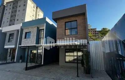 Casa em condomínio fechado com 3 quartos à venda no santa terezinha, brusque , 92 m2 por r$ 690.000
