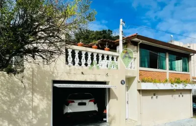 Imperdível casa à venda no centro de jacareí-sp: 3 quartos, 1 suíte, 2 salas, 3 banheiros, 2 vagas, 167m²!