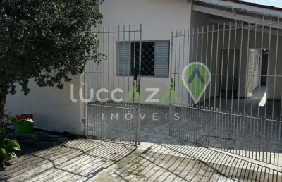 Vende-se casa térrea com 2 quartos e 2 vagas de garagem no jardim maria amélia, jacareí-sp!