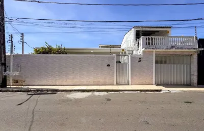 Casa com 3 quartos à venda na Rua Carvoeiro, 758, Alvorada, Manaus