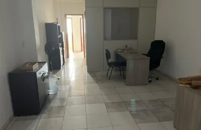 Maravilhosa sala comercial galeria xavier- cuiabá-mt