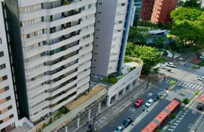 Apartamento para vender com 4 quartos sendo 1 suíte na divisa entre os bairros batel e água verde em curitiba