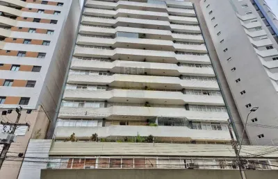 Apartamento para alugar com 4 quartos sendo 1 suíte na divisa entre os bairros batel e água verde em curitiba