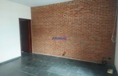 Casa com 2 quartos para alugar no jardim paraíba, jacareí  por r$ 3.000