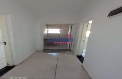 Casa com 2 quartos à venda no loteamento villa branca, jacareí  por r$ 610.000