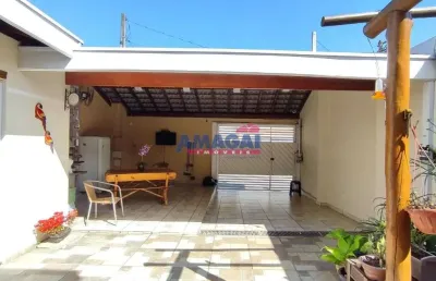 Casa com 3 quartos à venda no loteamento villa branca, jacareí  por r$ 725.000