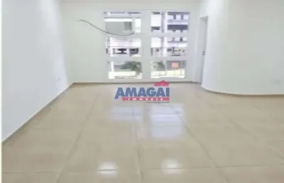 Sala comercial à venda no centro, jacareí  por r$ 95.000