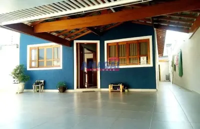 Casa com 3 quartos à venda no loteamento villa branca, jacareí  por r$ 800.000