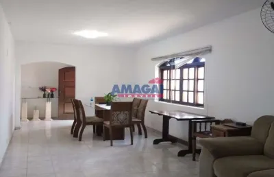Casa com 2 quartos à venda no jardim santa maria, jacareí  por r$ 750.000