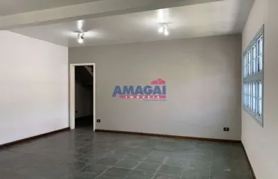 Casa com 4 quartos à venda no jardim santa maria, jacareí  por r$ 750.000