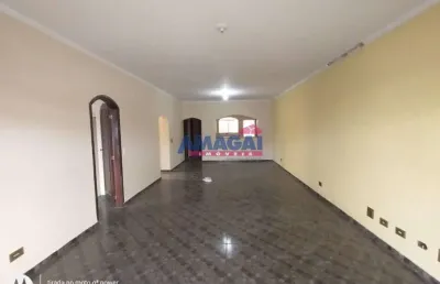 Casa com 4 quartos à venda no centro, igaratá  por r$ 1.180.000