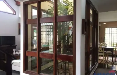 Casa com 3 quartos à venda na cidade jardim, jacareí  por r$ 900.000