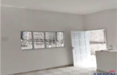 Casa com 2 quartos à venda no jardim bela vista, jacareí  por r$ 240.000