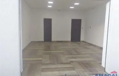 Sala comercial à venda no centro, jacareí  por r$ 250.000