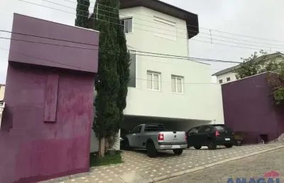 Casa em condomínio fechado com 3 quartos à venda no jardim coleginho, jacareí  por r$ 1.200.000