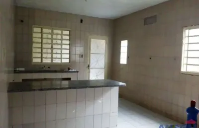 Casa com 3 quartos à venda no bandeira branca, jacareí  por r$ 260.000