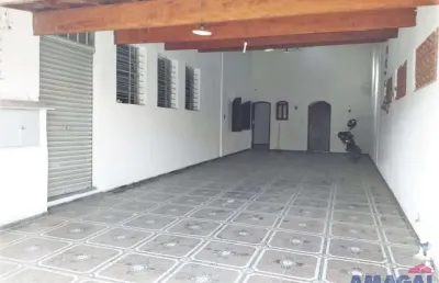 Casa com 3 quartos à venda na vila martinez, jacareí  por r$ 650.000