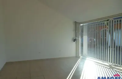 Casa com 3 quartos à venda no jardim siesta, jacareí  por r$ 750.000