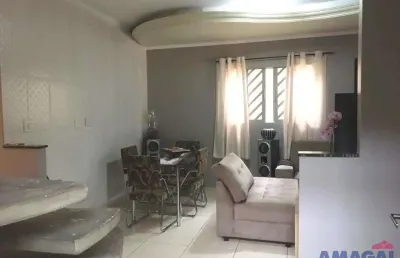 Casa com 3 quartos à venda no centro, jacareí  por r$ 900.000