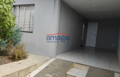 Casa com 2 quartos para alugar na vila formosa, jacareí  por r$ 1.600