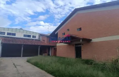 Casa com 3 quartos para alugar no parque brasil, jacareí  por r$ 4.500