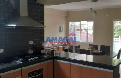 Casa com 3 quartos à venda no jardim esper, jacareí  por r$ 477.000