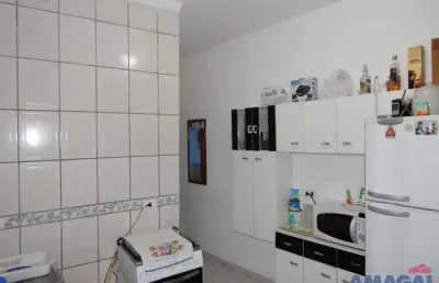 Casa com 2 quartos à venda no bandeira branca, jacareí  por r$ 270.000
