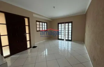 Casa com 3 quartos para alugar no jardim terras de são joão, jacareí  por r$ 2.900