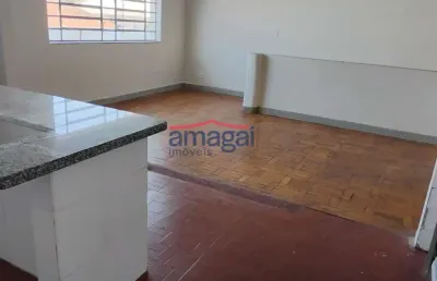 Apartamento com 2 quartos para alugar no jardim pereira do amparo, jacareí  por r$ 1.400